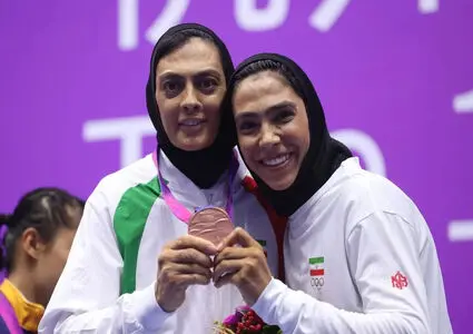 محرومیت‌های سنگین خواهران منصوریان به‌دلیل افشای اسناد