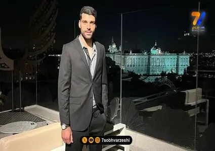 عکس یادگاری امیر جعفری و همسرش ریما رامین فر با مهدی طارمی