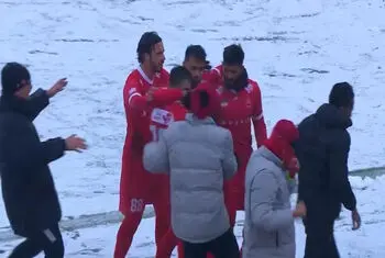 گل دوم پرسپولیس به سپاهان توسط ایگور سرگیف