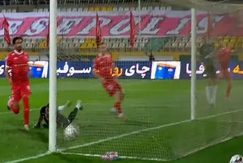گل اول خیبر به پرسپولیس توسط احسان حسینی