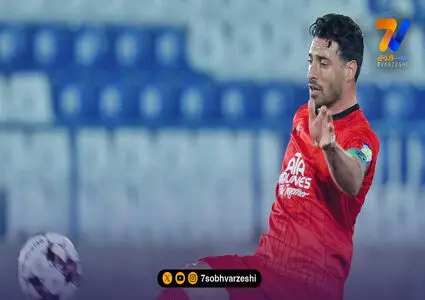 پاسخ شجاع خلیل زاده به شیطنت خبرنگار انزلی چی؛ کشاله ام را به تو نشان دادم!