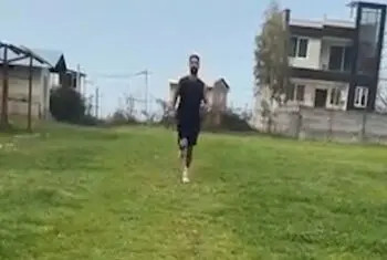تصاویری از تمرینات بازیکنان استقلال در دوران جنگ