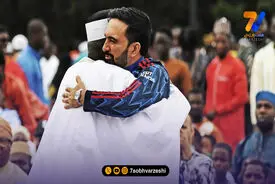 شهردار نیویورک با لباس آرسنال عید قربان را جشن گرفت! +عکس