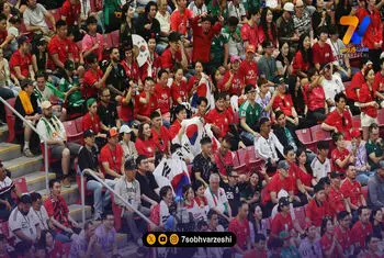 استقبال خیره‌کننده از دومین بازی جام جهانی؛ ورزشگاه لبریز از تماشاگر شد!