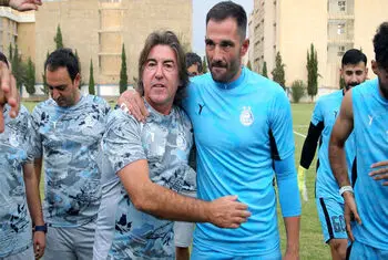 از هرجایی شوت بزنید گلر بازنشسته رئال مادرید گل می خورد!