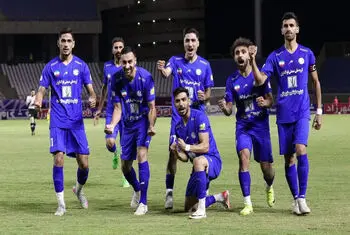 استقلالی ها اعتصاب خود را شکستند!