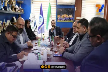 دیدار نماینده مردم مشهد در مجلس با رییس هیات‌مدیره استقلال