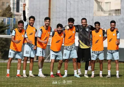 پوستر بازی حذفی استقلال برابر پادیاب + عکس